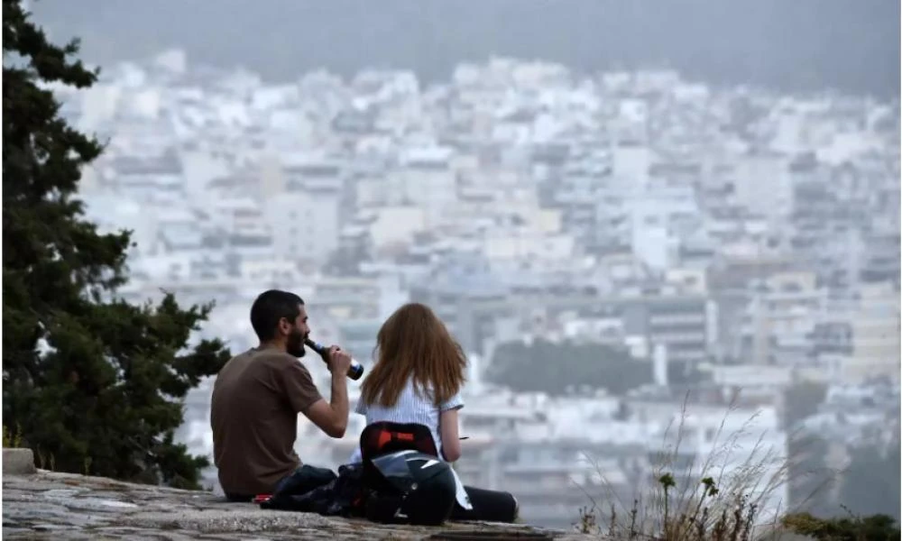 Καιρός σήμερα: Άστατος σε Αττική, Θεσσαλονίκη με λασποβροχή – 9 μποφόρ στα πελάγη